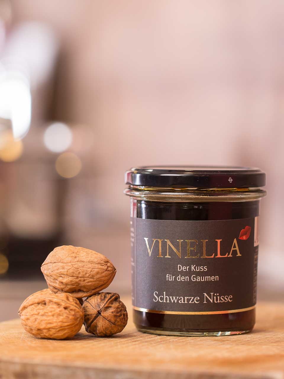 Schwarze Nüsse